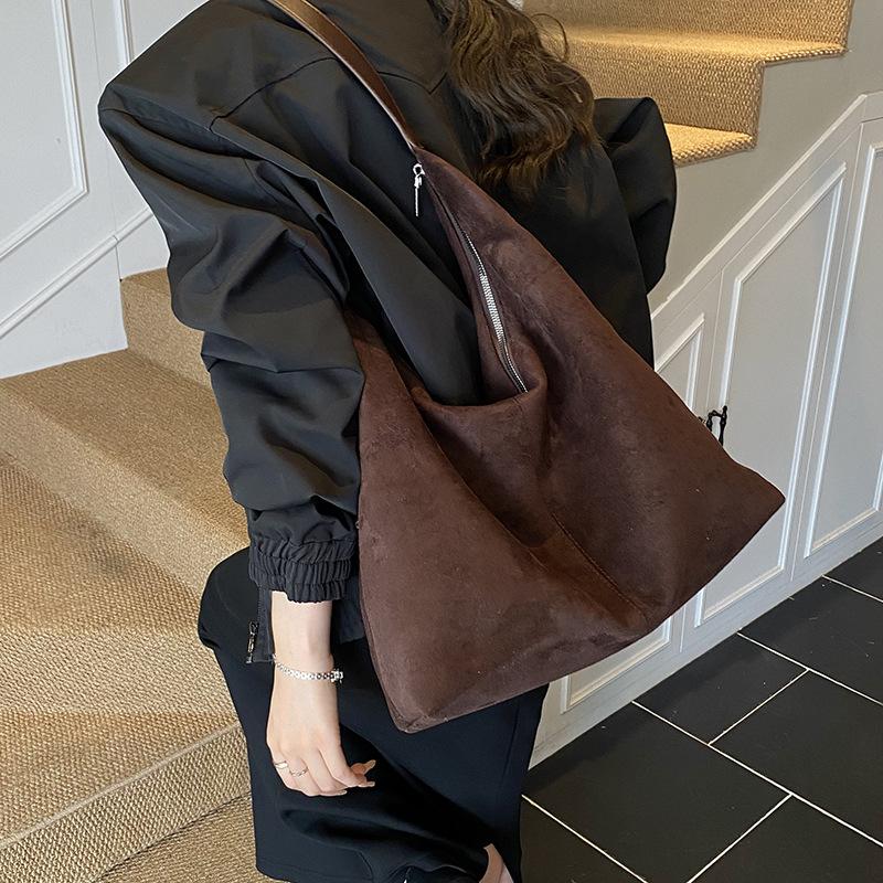 Underarm Bag, Women's Fashionable Shoulder Bag, Handbag, Simple Commuting Tote Bag