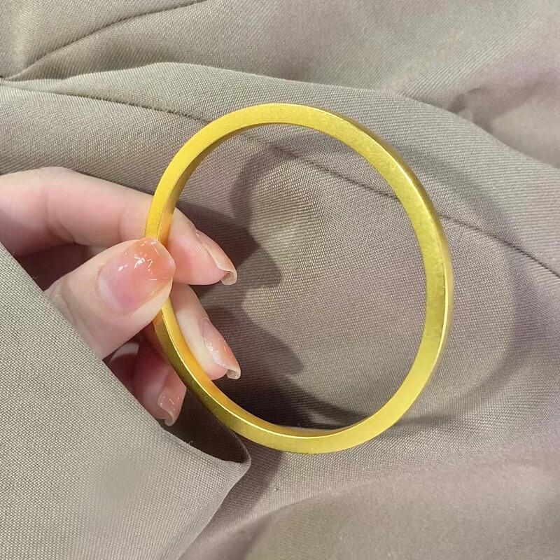 Матовый браслет-бенгл в форме круга и квадрата с золотым покрытием - Женский браслет под золото, Свадебный ювелирный аксессуар