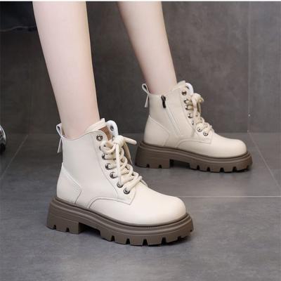 Модные женские ботинки 2024 года, осень/зима, новые белые туфли на толстой подошве в британском стиле, маленькие и универсальные повседневные женские короткие ботинки