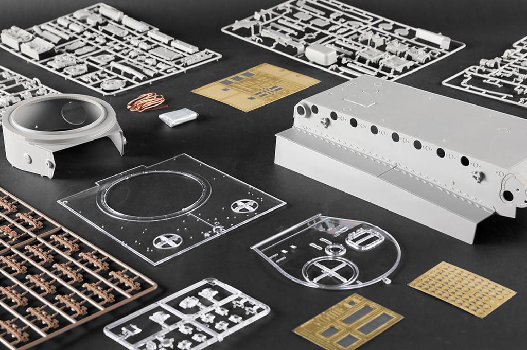 Trumpeter German Tiger I Tank Type VI Plastic Model 00944 1/16 Mid-Production (Tank)