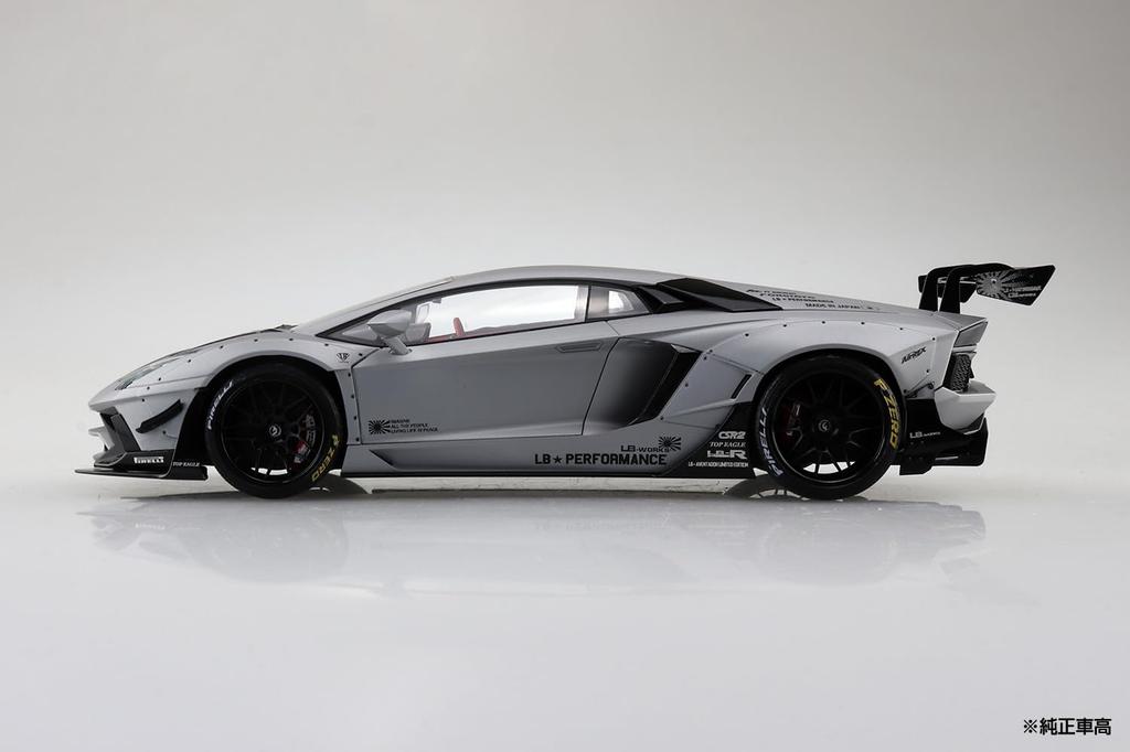Aoshima Bunka Kyozai Liberty Walk 19 LB Works Lamborghini Aventador Limited Edition 1 Plastic Model (AOSHIMA) 1/24 No. Ver.