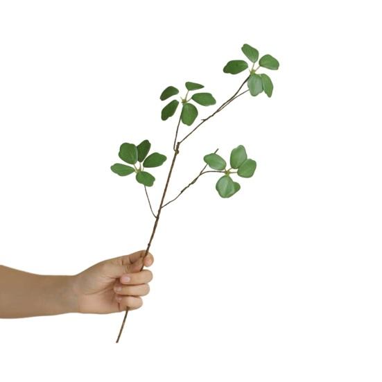 Растения с искусственными листьями. Реалистичный вид. Не требуется полив. Четкая текстура. Простота обслуживания. Имитация зеленых растений.