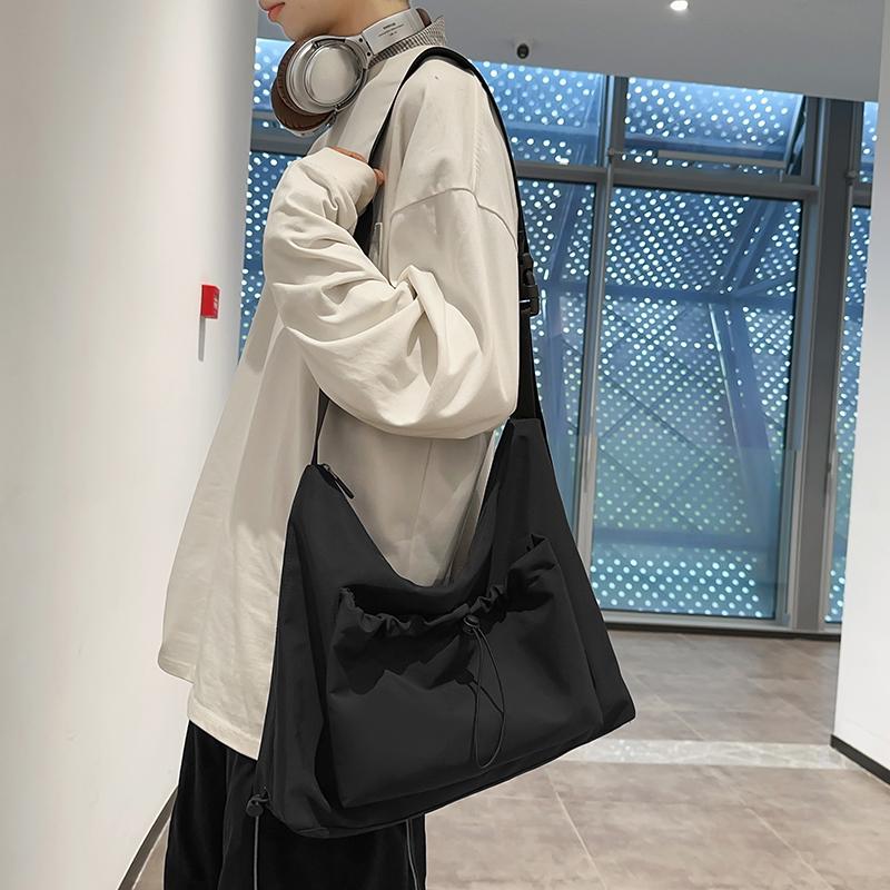 Large Capacity Drawstring Bag Men Lightweight Crossbody Bag Women Commuter Shoulder Tote Bag