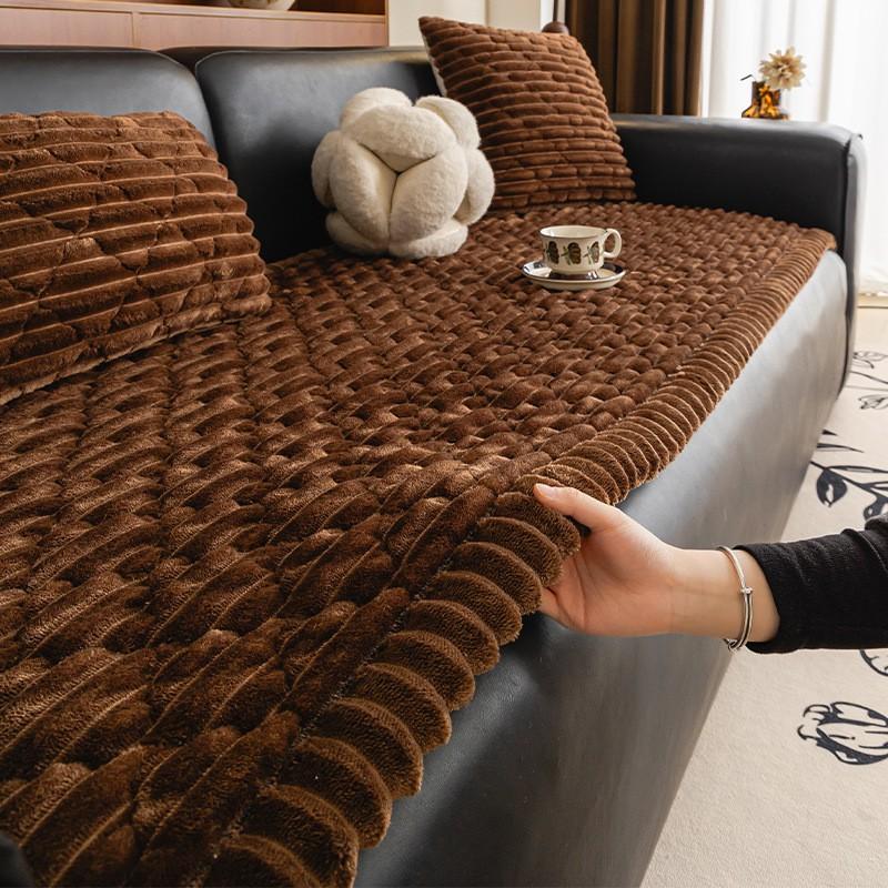 2026 Fall Winter Anti-cat Scratch Plush Sofa Cover Thick Warm Blanket Living Room Bedroom