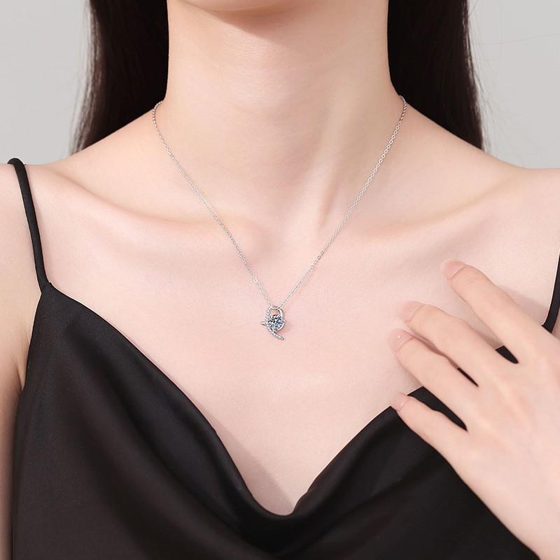 Womens 1ct D Color Moissanite Necklace Bow Pendant Light Luxury Fashion Jewelry
