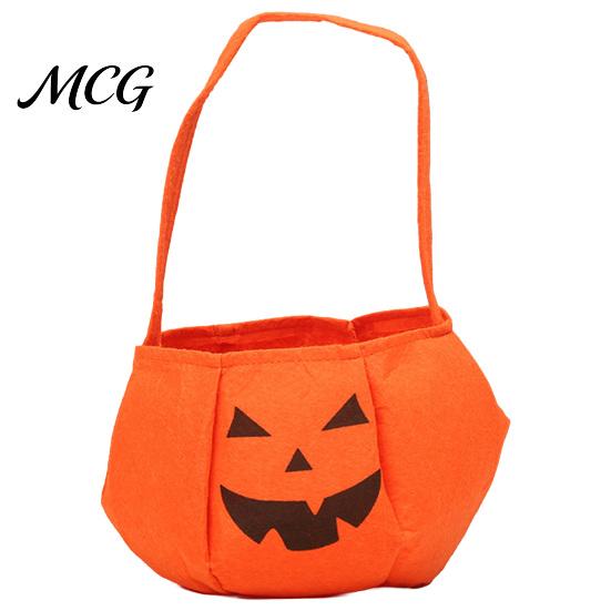 Large Capacity Candy Bag Halloween Pumpkin for Kids, Small Trick or Treat Bucket, Or Tote Soft Face Basket with Handle Party Decoration Child-friendly