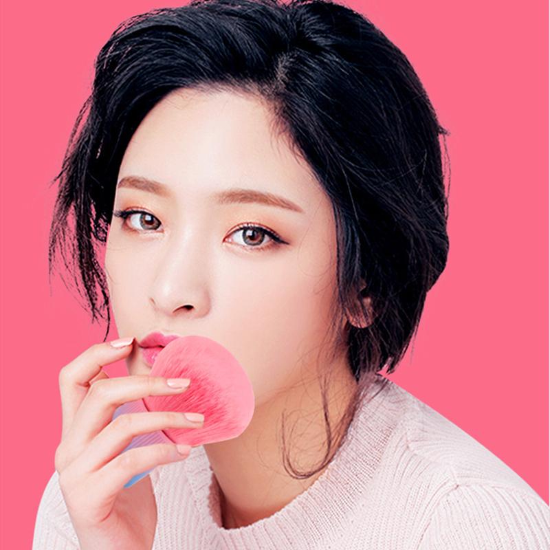 1 PCS Kabuki Brushes Travel Kabuki Foundation Brush for Face & Body Large Full Coverage Makeup Brushes for Blending Liquid