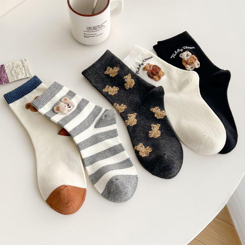 Boneless Socks for Women In Autumn and Winter, Cute Little Bear Mid-calf Socks, Trendy Long Calf Socks for Women