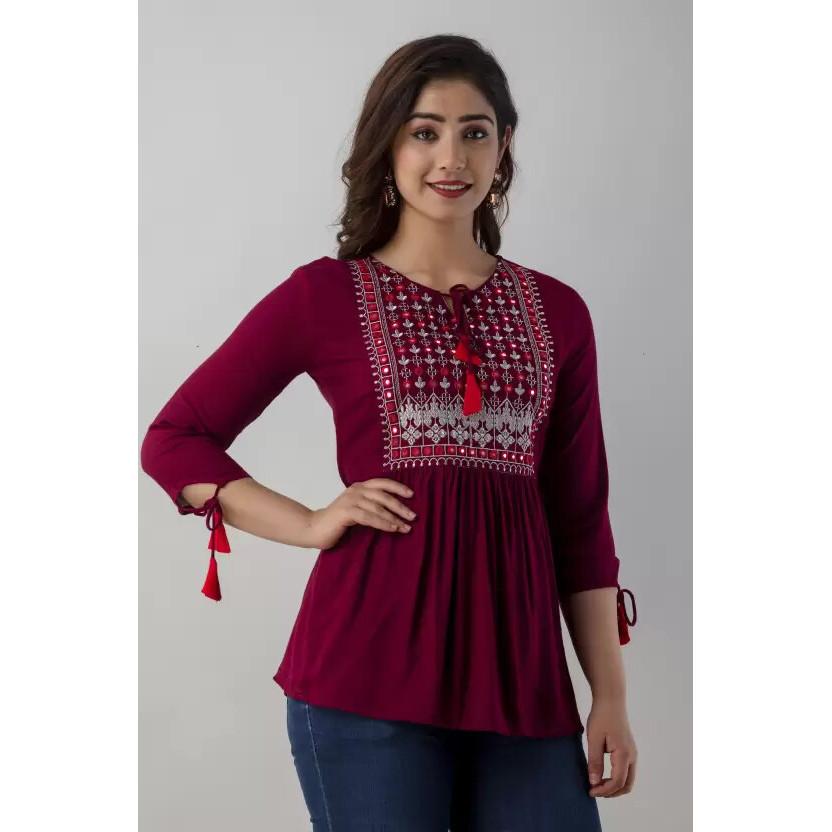 Индийское повседневное обычное вышитое верхнее платье-курта женское дизайнерское платье-курта из искусственного шелка GF-04635