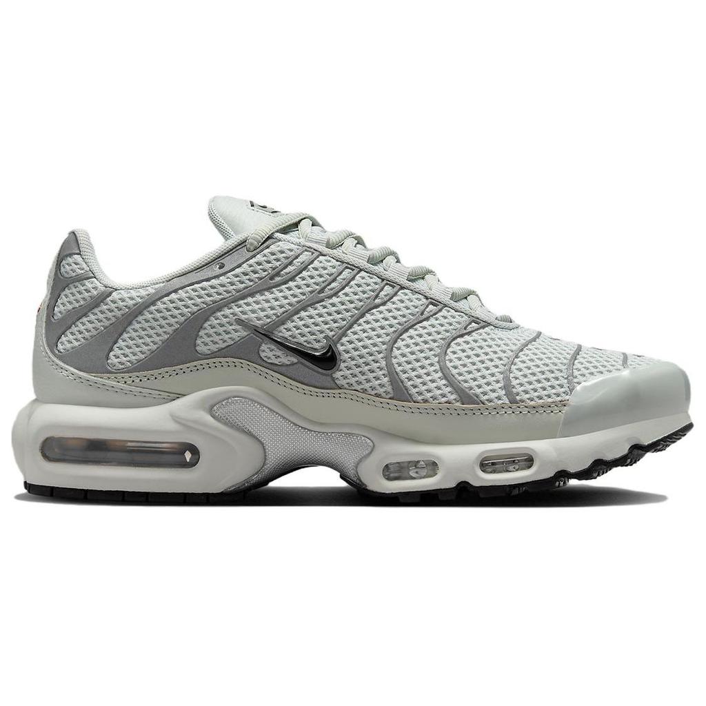 Nike Air Max Plus Light Silver Женские кроссовки Grey Chrome Light-Bone FV8480-002