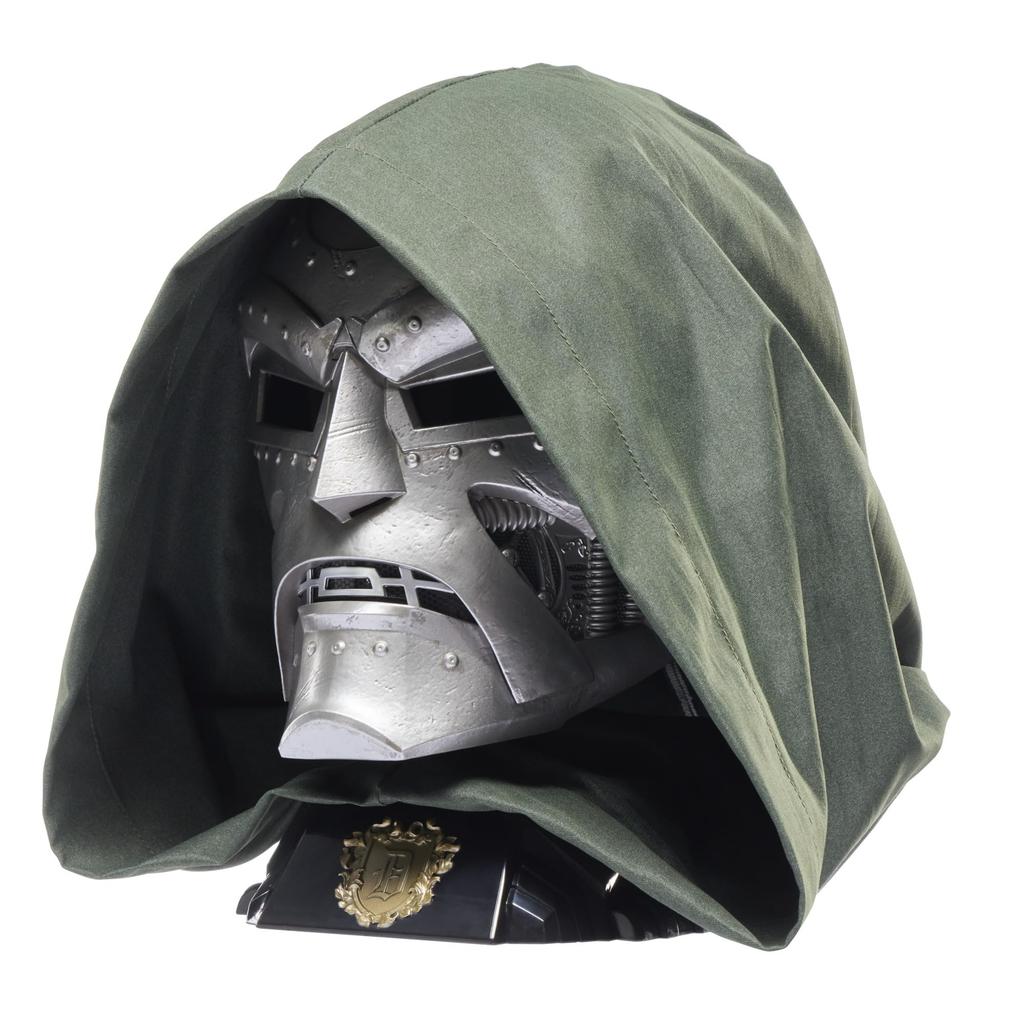 Hasbro Marvel Legends Series Doctor Doom Premium Role Play Fantastic Four Comics Adult Collectible Gear G0586 Authentic Helmet,