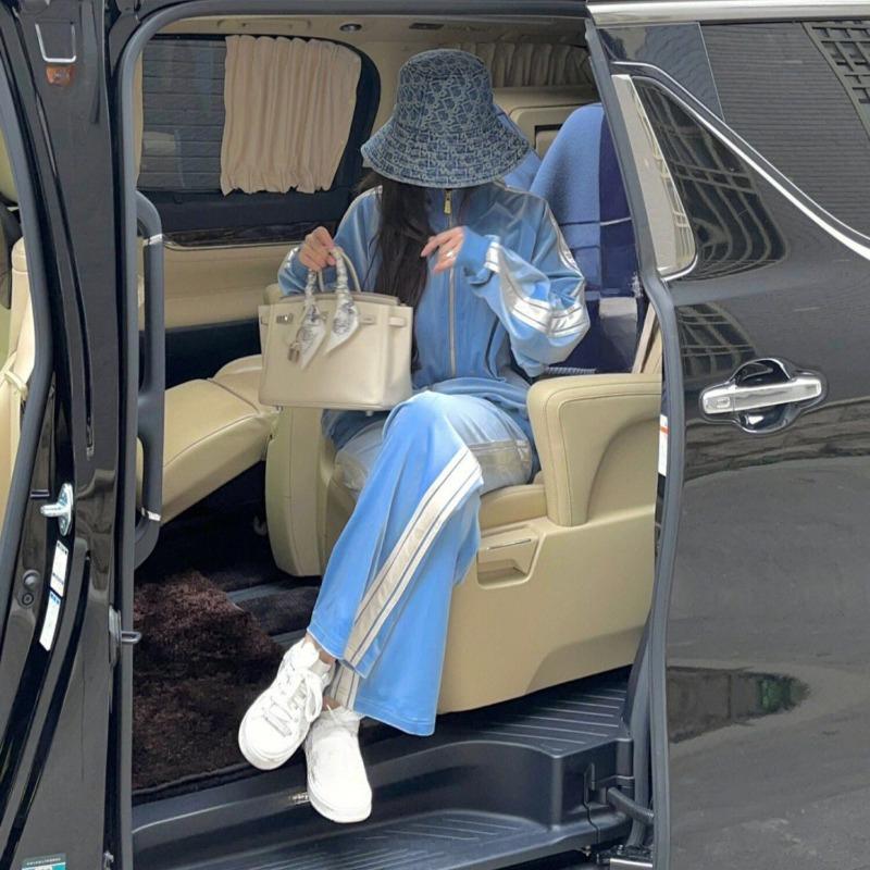 Gold Velvet Sports Suit Women's Spring and Autumn Dress High-end Retro Casual Sweater Zipper Coat Wide-leg Pants Two-piece Set