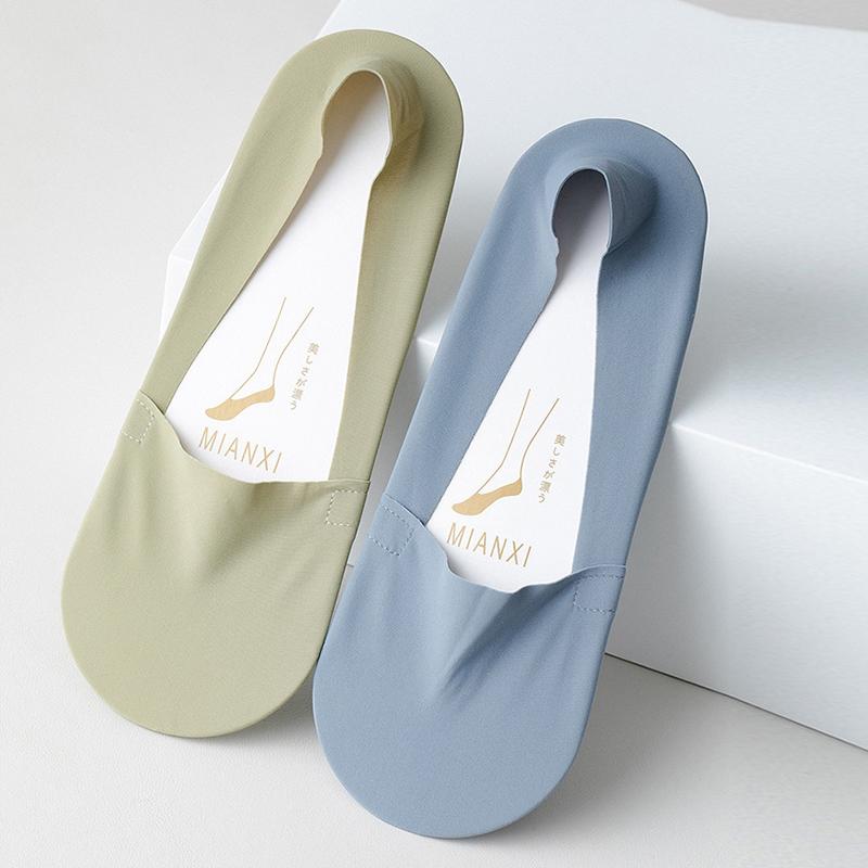Ice Silk Low Cut Boat Socks for Women Seamless Breathable Silicone Anti Slip Socks Female Invisible Socks
