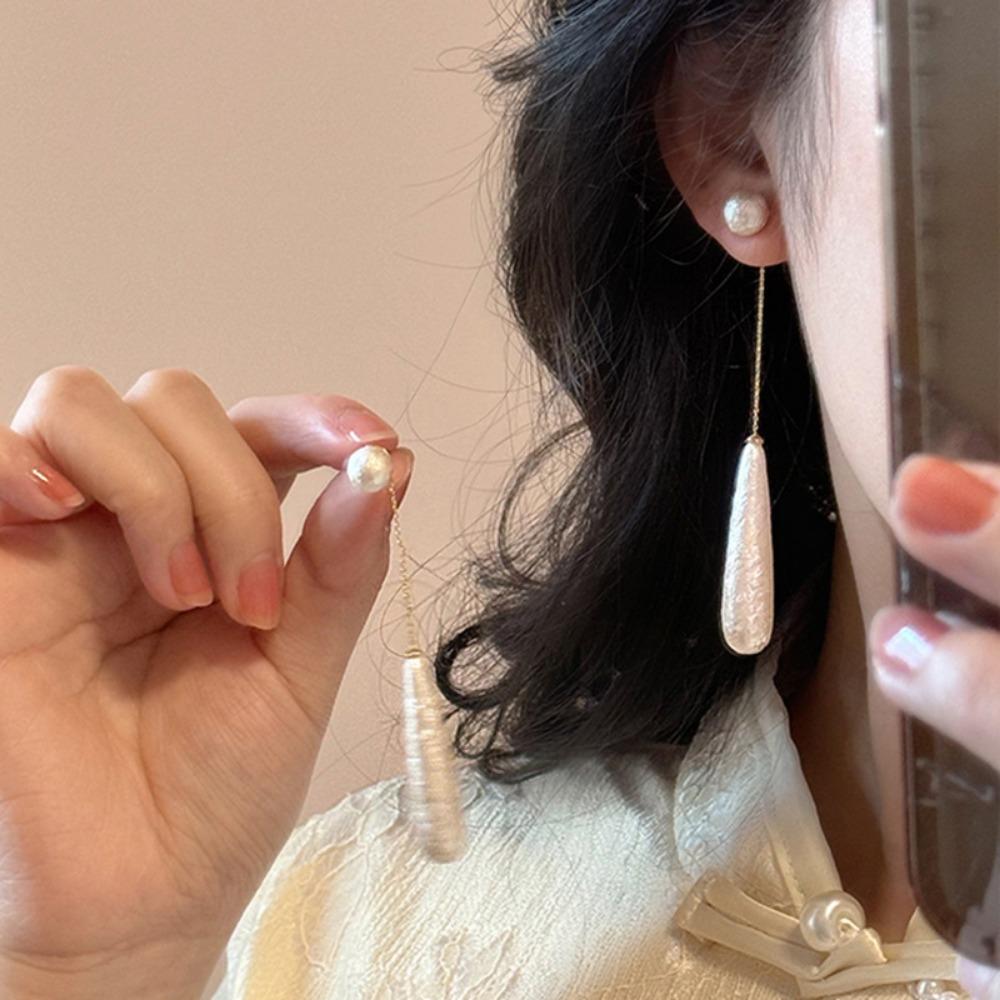 Французские ретро серьги с цветами, бабочками и жемчужной бахромой, легкая роскошь, высококлассные серьги-пусеты, нишевые универсальные серьги для женщин