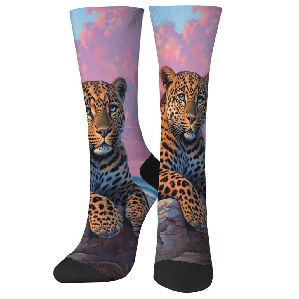 A Pair of Leopard Print Fashion Socks Retro Harajuku Art Crew Socks Skin-friendly Breathable Socks Unisex Sports Casual Party