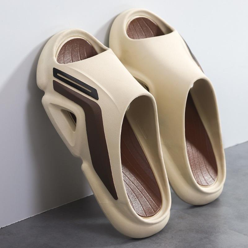 Летние мужские тапочки. Летняя обувь для отдыха. Мужская пляжная обувь. Удобная мужская обувь. Уличные мужские тапочки. Модные шлепанцы.