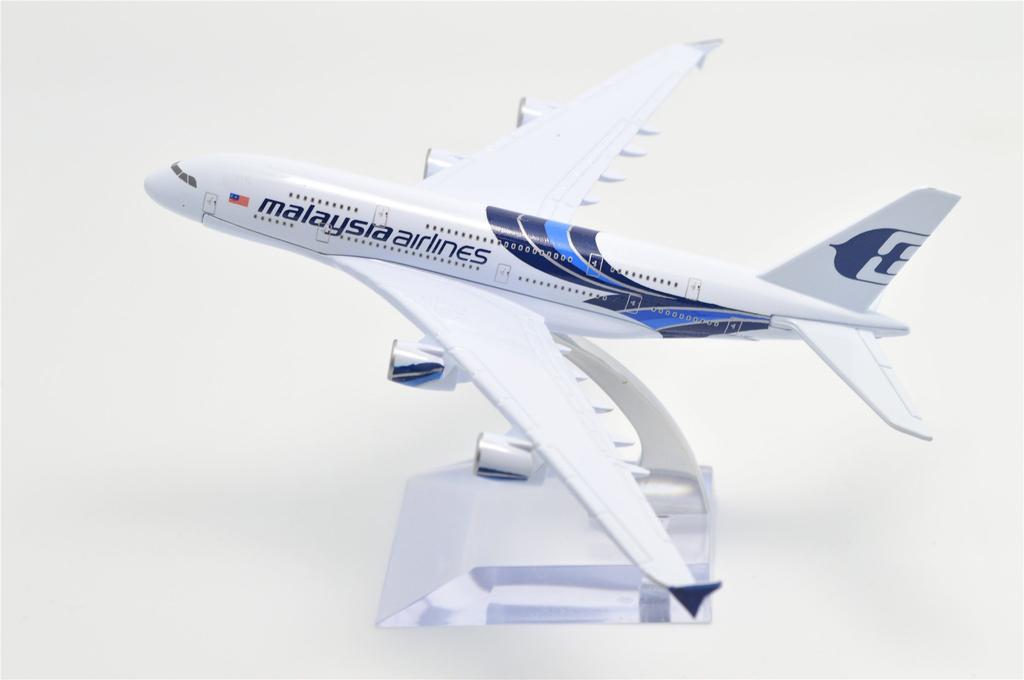 Династия Тан 16 см Авиакомпания Malaysia Airlines Airbus A380 Модель самолета из сплава Игрушка 1/400
