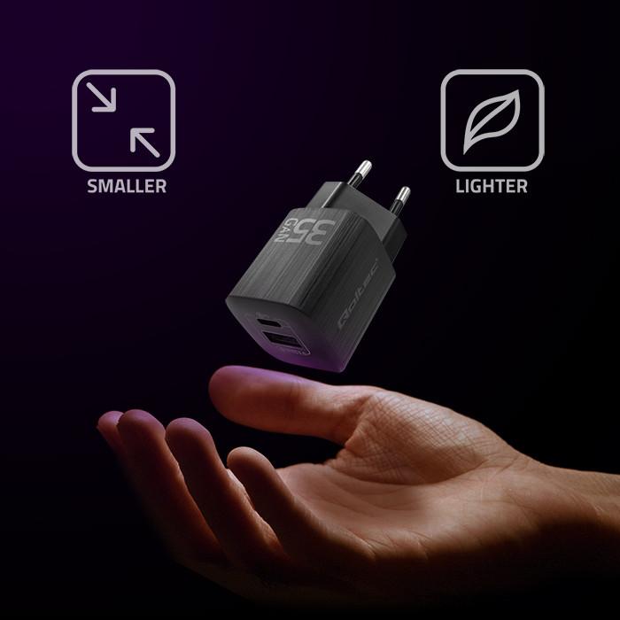 Qoltec Ładowarka Sieciowa 35W Gan Ultra | 5-20V | 2.25-3A | 1 X Usb Typ C Pd | 1 X Usb Qc 3.0 | Czarna