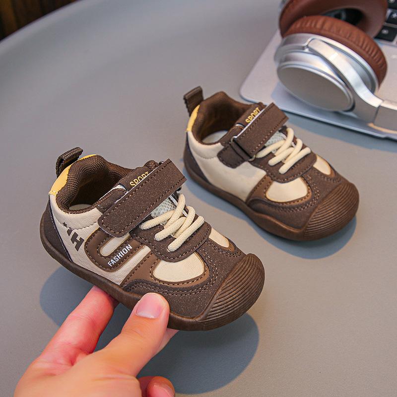 2025 весна и осень новые дышащие кроссовки на мягкой подошве и с нескользящей подошвой для девочек, легкие кроссовки для мальчиков в стиле Форреста Гампа