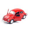 Винтажная игрушечная машинка Beetle с инерционным механизмом и открывающимися дверцами — идеально подходит для украшения тортов или коллекционирования автомобилей!