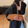 Retro French Niche Baguette Bag, Versatile Single-shoulder Bag for Autumn and Winter, Women's Underarm Bag