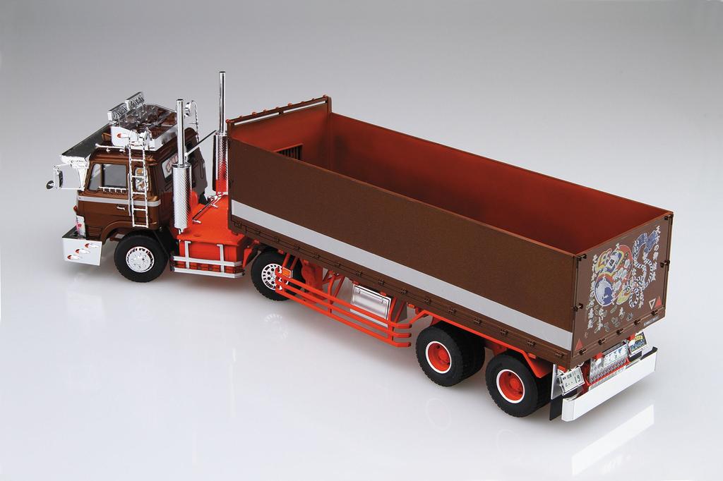 Aoshima Bunka Kyozai Value Decotora Series Сцена из металлолома Бортовой прицеп-платформа Пластиковая модель 1/32 Том 41