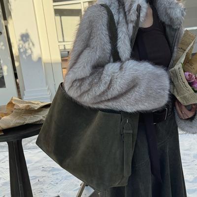 Корейская ins сумка женская замшевая коровья кожаная сумка для commuters на плечо под мышку большая вместимость сумка-тоут нишевая кожаная женская сумка