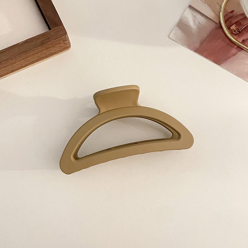 Большая женская шпилька высокого класса: Новая модель Shark Clip 2025 года на осень/зиму