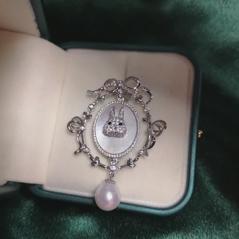 Высококачественная французская ретро-брошь в виде кролика: Дизайн цветочного зеркала своими руками с ракушками, позолоченной медью, цирконами и жемчужными акцентами