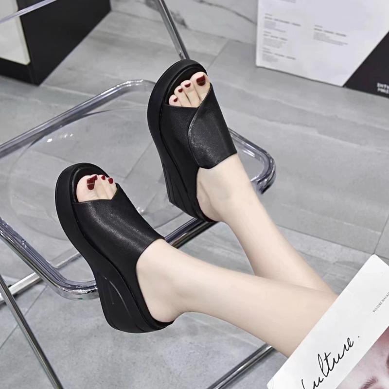 Thick Sole Sloping Heel Women's Slippers Summer New Comfortable Soft Sole Fish Mouth Slippers Outdoor Beach Open Toe Slippers