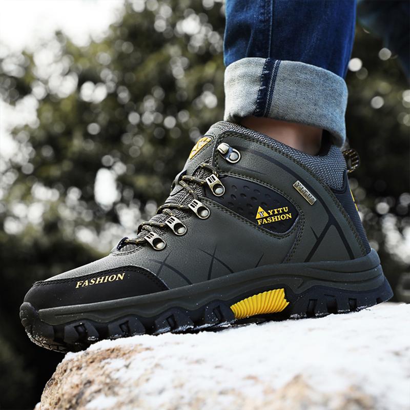 Men Winter Boots Plush Warm Hiking Shoes Man Outdoor Trainers Male Work Shoes Size 39-47