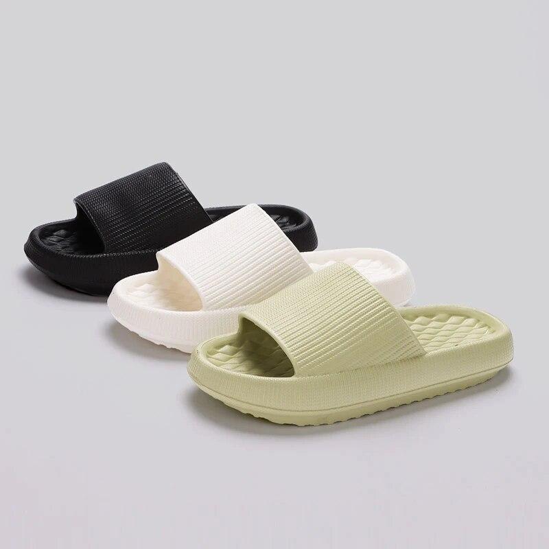 New Thick Bottom Cloud Slippers Women Summer Lightweight Soft Sole Platform Sandals Woman Casual Non-slip Beach Shoes Slides