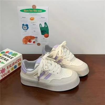 Niche сладкие толстые кроссовки на платформе женские 2025 новые весенние универсальные немецкие кроссовки для тренировок внутренняя высота увеличение повседневные спортивные белые кроссовки