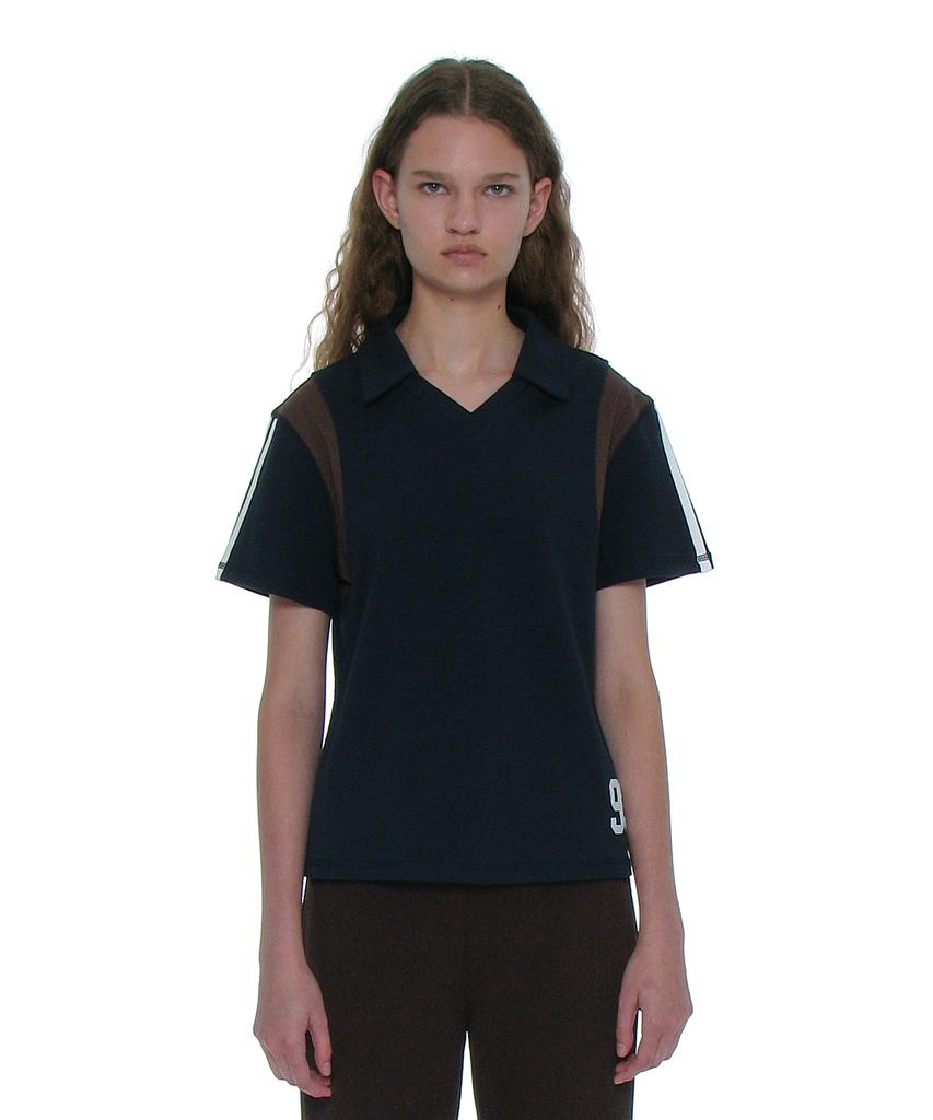 PARTIMENTO WOMEN Numbering Applique V-Neck Polo_Navy