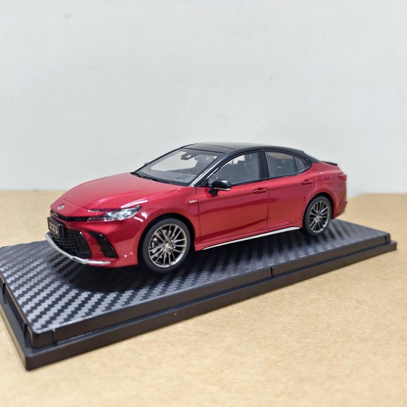 1:Масштаб 30 Модель автомобиля Toyota Camry 2024 Xse Camry, литая модель из сплава, коллекционная модель для настольного дисплея и подарка, в наличии