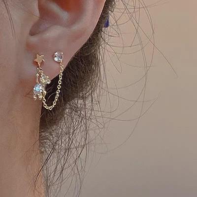 2023 Милые серьги-кисточки для пирсинга ушей в виде медведя с двумя цепочками для женщин - нишевый дизайн, универсальный и очаровательный