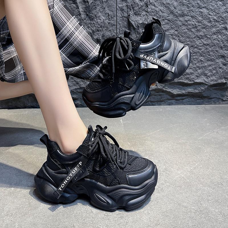 Женские туфли-папы на платформе с толстой подошвой, увеличивающие рост, женская обувь 2025 новая летняя сетчатая дышащая повседневная спортивная обувь ins тренд