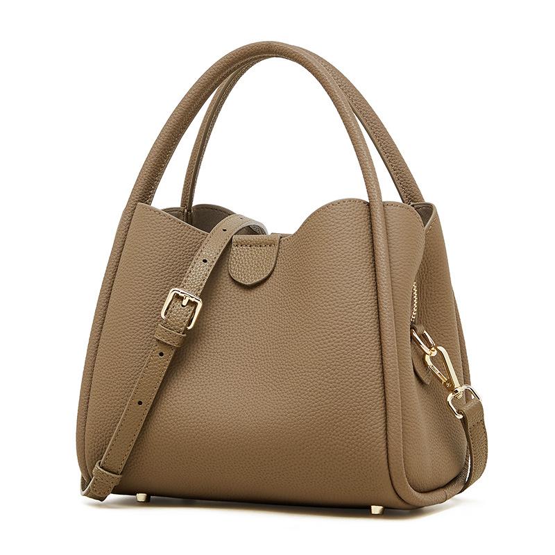 Супер Горячая Женская Сумка из Натуральной Кожи Весна и Лето Новая Простая и Универсальная Сумка Кроссбоди Популярная Сумка-Ведро в Руку в Этом Году