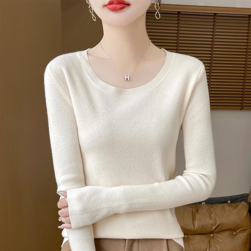 2026 Autumn Women's Korean Style Slim Knit Sweater with Low Round Neck