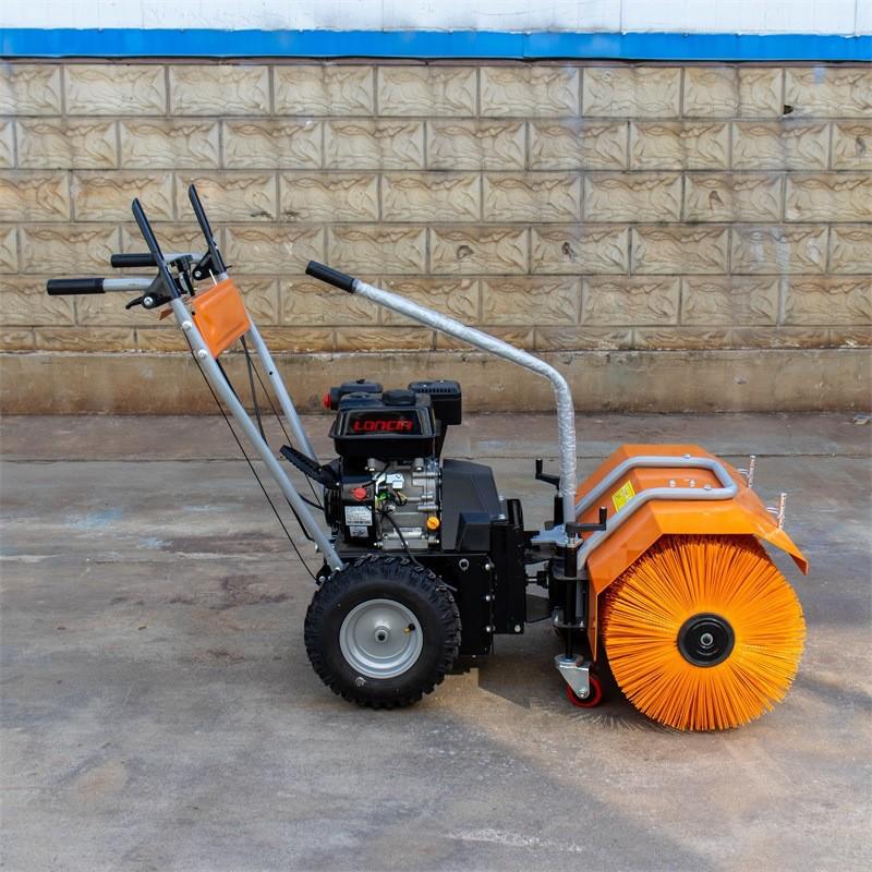 Fuel-Powered Manual Snow Sweeper with Brush for Winter Road and Municipal Engineering