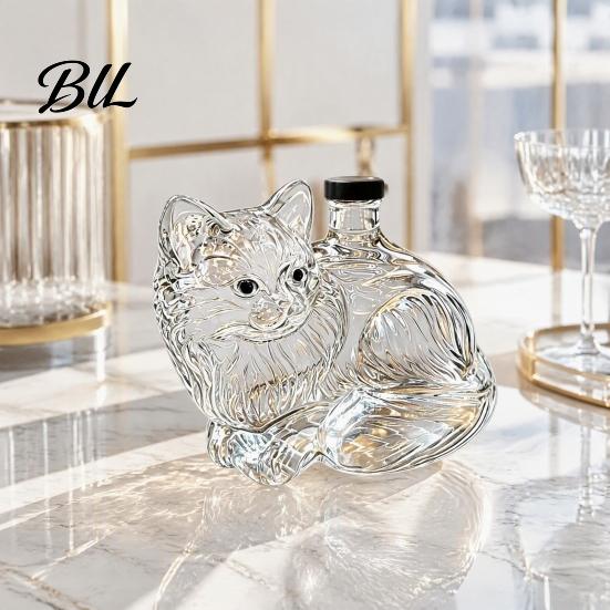 Artistic Home Decor for Bar Cute Kitten Shaped Whisky Decanter, High Borosilicate Glass Animal Wine Bottle Decorative Alcohol Storage Container