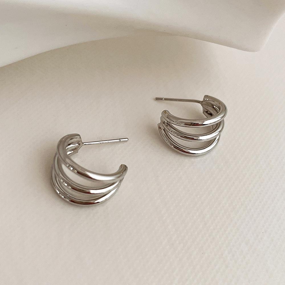 Dongdaemun Shiny Metal Design 925 Silver C-Shaped Personality Earrings – Cold Style, Fashionable, All-Match