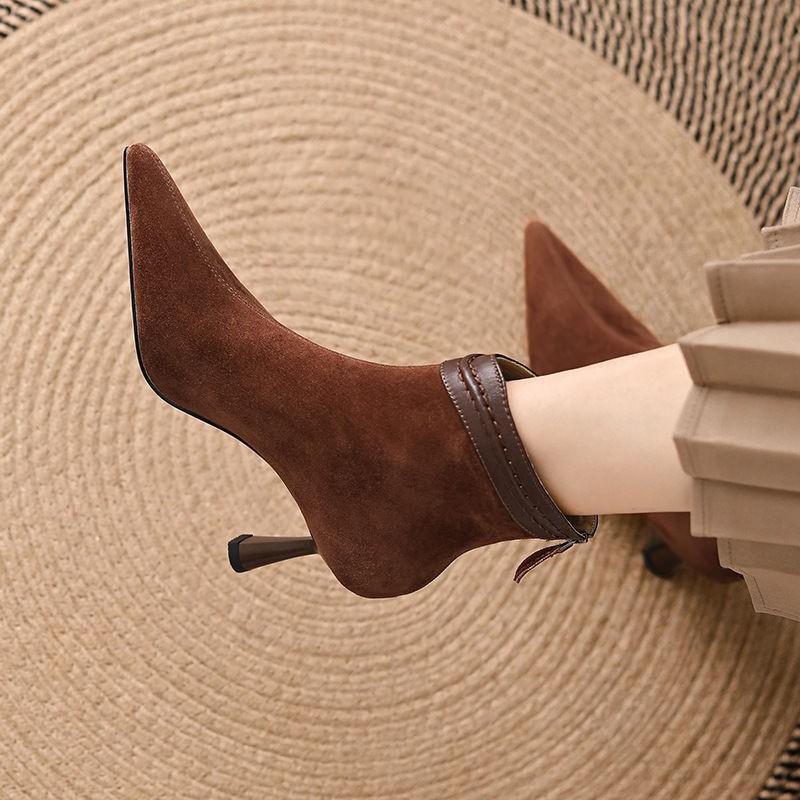 Модные осенне-зимние туфли на тонком каблуке 2024 года, горячая распродажа, модные женские ботильоны, новые туфли с острым носком и молнией сзади для женщин