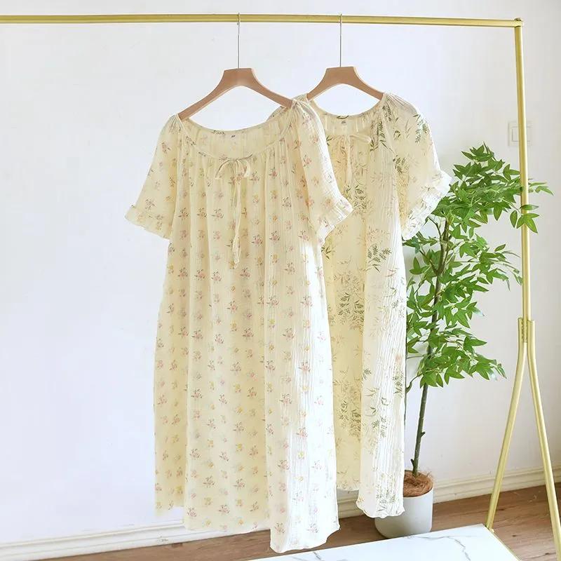 Женская легкая летняя ночная рубашка с коротким рукавом: Простое, двухслойное, свободного кроя, дышащее платье длиной до колена