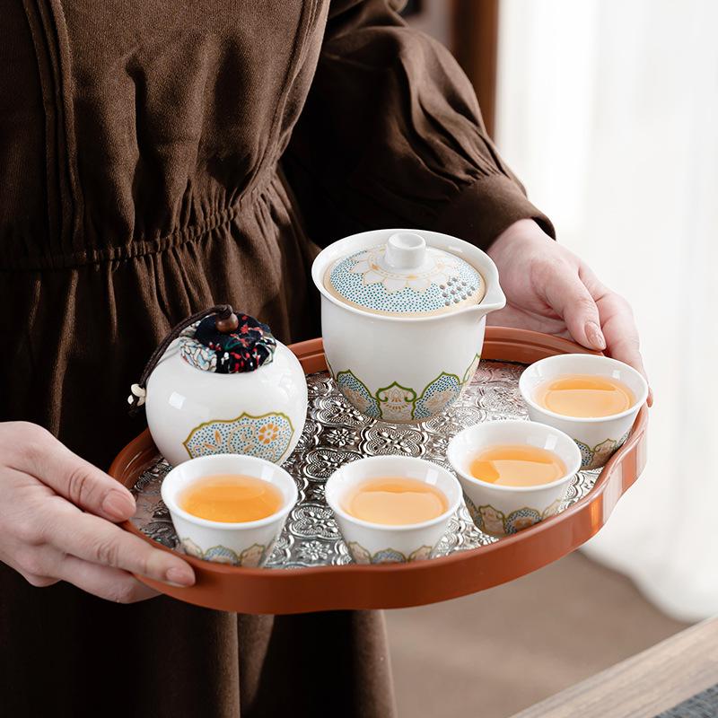New Chinese-style portable travel tea set, business trip car tea, Guochao portable Qingyun hand-held pot gift leather bag