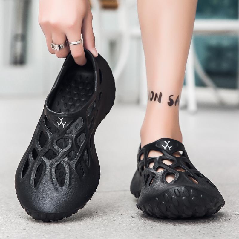 Летние мужские сандалии, легкая мужская повседневная обувь из ЭВА, обувь с дырочками, сабо для влюбленных, домашний сад, уличные мужские пляжные тапочки на плоской подошве, большой размер