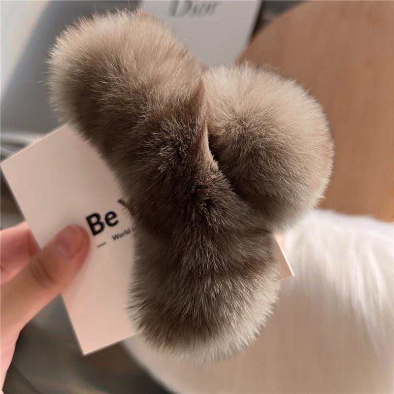 Hair Fur Faux Winter New Claw Elegant Acrylic Hairpins Plush Hair Clip Barrette Crab Headwear For Women Girls Hair Accessories
