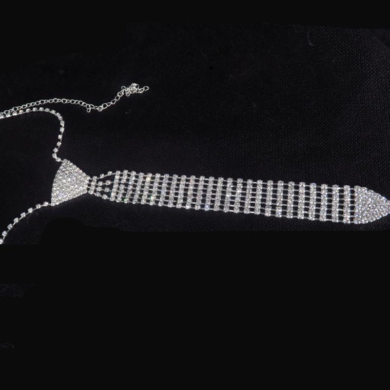 Женское ожерелье в виде галстука