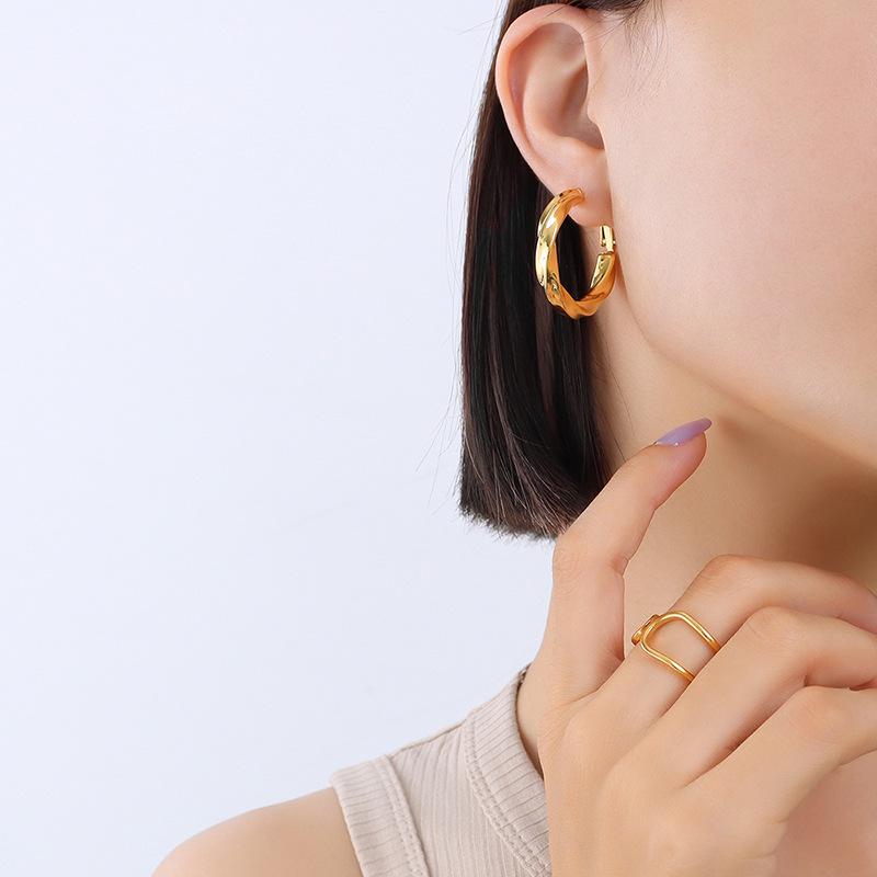 Геометрические полые ретро серьги-кольца с переплетением - Титановая сталь, Не тускнеют