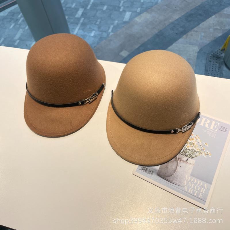 Autumn and winter British retro leather buckle decorative woolen equestrian hat, socialite outdoor temperament age-reducing versatile felt basin hat